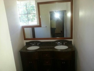 House For Rent in Manor Park, Kingston / St. Andrew Jamaica | [2]