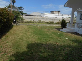 House For Rent in Landovery Estate Runaway Bay, St. Ann Jamaica | [14]
