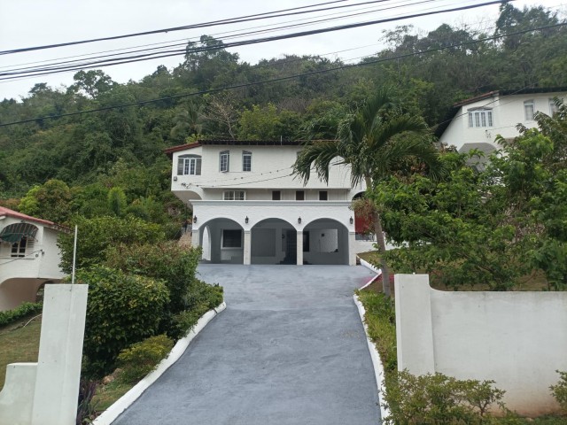 4 bed House For Sale - SMOKEY VALE KINGSTON 19, Kingston / St. Andrew, Jamaica