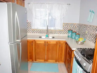2 bed House For Rent in Molynes road, Kingston / St. Andrew, Jamaica