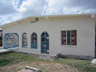House For Sale in Off St Johns Road, St. Catherine Jamaica | [1]