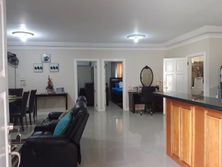 Apartment For Sale in Molynes Road, Kingston / St. Andrew Jamaica | [11]