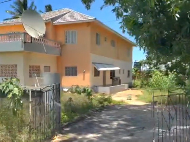 5 bed House For Sale - GREEN ACRES SPANISH TOWN, St. Catherine, Jamaica