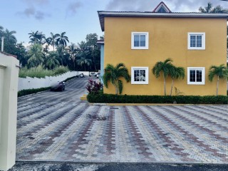 1 bed Apartment For Sale in Reading Manor, St. James, Jamaica