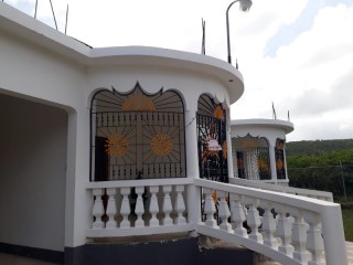 House For Sale in FLAMINGO BEACH, St. James Jamaica | [10]