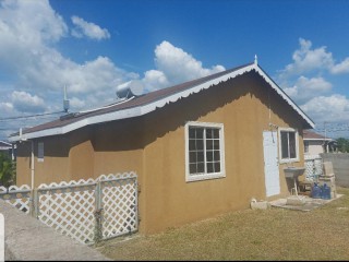 House For Sale in OLD HARBOUR, St. Catherine Jamaica | [1]