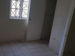 Townhouse For Rent in OFF HOPE ROAD, Kingston / St. Andrew Jamaica | [2]