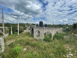 4 bed House For Sale in May Pen, Clarendon, Jamaica