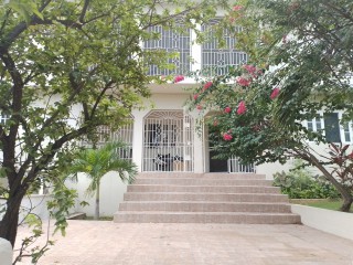 House For Sale in Mayfair Red Hills, Kingston / St. Andrew Jamaica | [11]