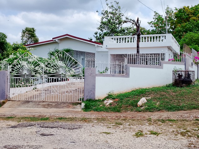 1 bed Flat For Rent - Green Acres Spanish Town, St. Catherine, Jamaica