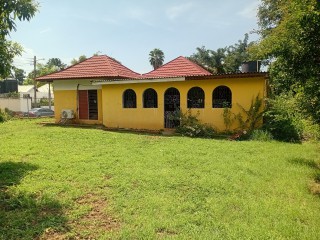 4 bed House For Sale - Kingston 8, Kingston / St. Andrew, Jamaica