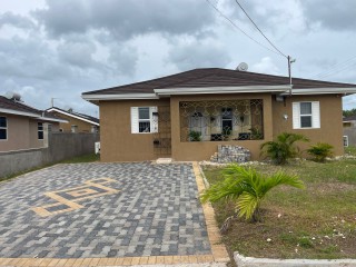 3 bed House For Rent in Old Harbour, St. Catherine, Jamaica