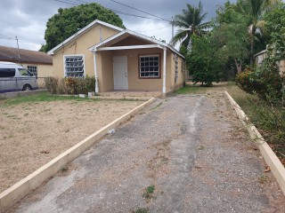 2 bed House For Sale in Magil Palms, St. Catherine, Jamaica