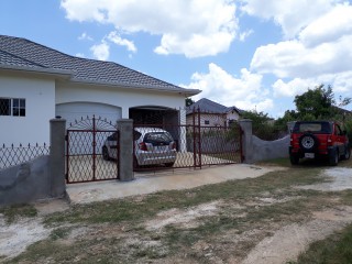 House For Sale in Santa Cruz, St. Elizabeth Jamaica | [3]