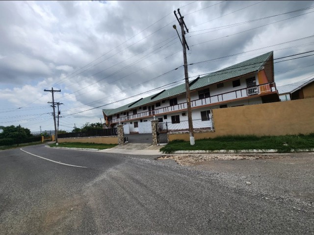 2 bed Apartment For Sale - KINGSTON 6, Kingston / St. Andrew, Jamaica