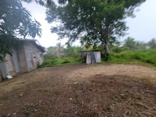 2 bed House For Sale in Hayes Savannah, Clarendon, Jamaica