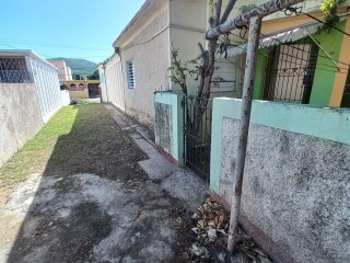 House For Rent in 6 East Greater Portmore, St. Catherine Jamaica | [3]