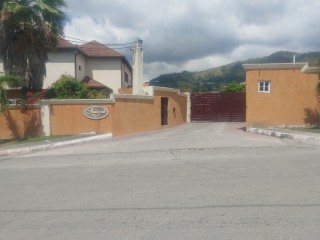 2 bed Apartment For Rent in Jacks Hill area, Kingston / St. Andrew, Jamaica