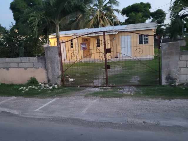 2 bed House For Rent - Sydenham Gardens, St. Catherine, Jamaica