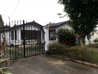 House For Sale in BOGUE VILLAGE, St. James Jamaica | [1]