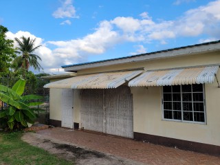 4 bed House For Sale in May Pen, Clarendon, Jamaica
Withdrawn