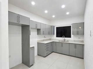 Apartment For Rent in Havendale, Kingston / St. Andrew Jamaica | [4]