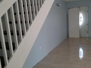 Townhouse For Rent in Bridgeview, St. Catherine Jamaica | [2]