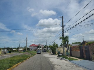 2 bed House For Sale in The Avairy, St. Catherine, Jamaica