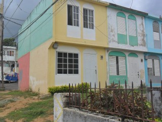 Townhouse For Sale in Ensomm City, St. Catherine Jamaica | [3]
