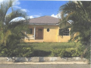2 bed House For Sale in Montpelier, Manchester, Jamaica