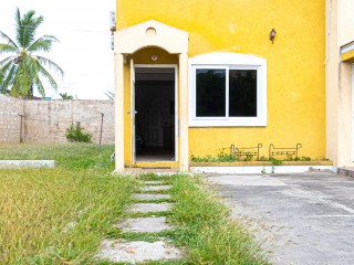 Townhouse For Sale in Union Estate, St. Catherine Jamaica | [8]
