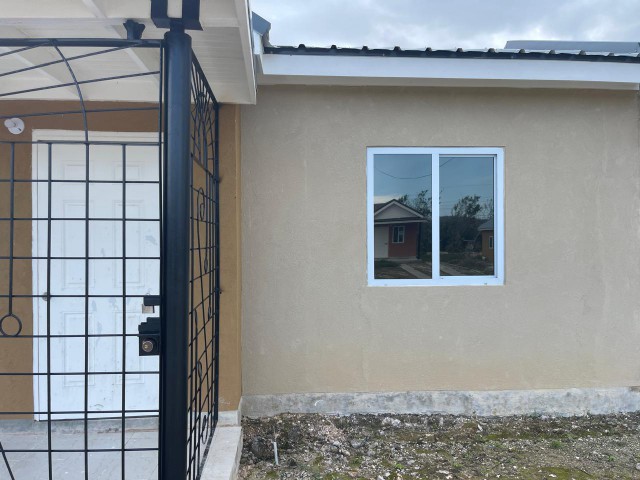 Townhouse For Rent in Irwin Friendship, St. James Jamaica | [2]