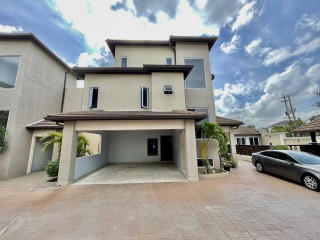 4 bed Townhouse For Sale in Kingston 6, Kingston / St. Andrew, Jamaica