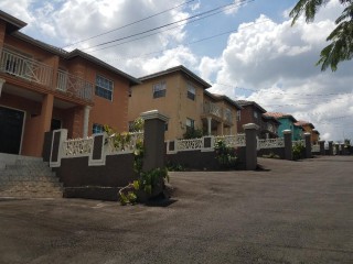 Greenvale Rd Mandeville, Manchester, Jamaica - Townhouse for Sale