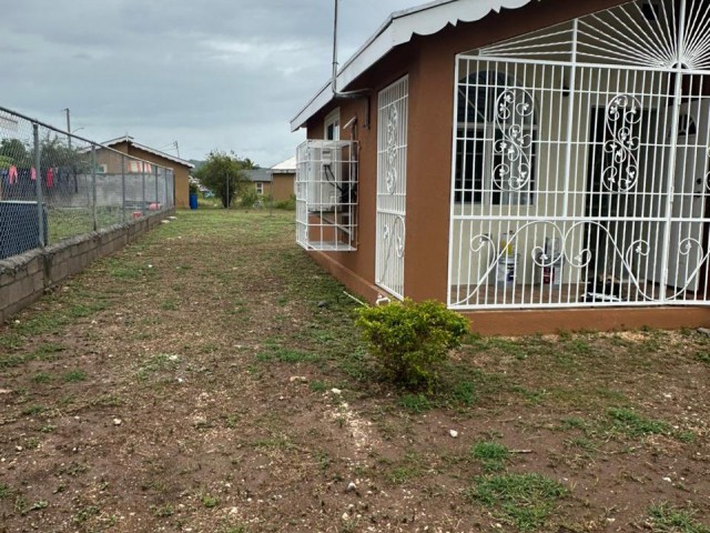 2 bed House For Rent - NewHarbour, St. Catherine, Jamaica