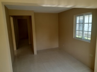 4 bed House For Sale in Ensom City Spanish Town, St. Catherine, Jamaica