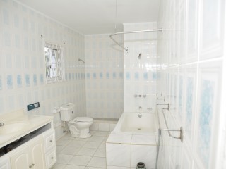 House For Sale in Ingleside, Manchester Jamaica | [9]