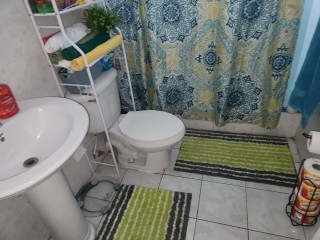 2 bed House For Sale – Spanish Town, St. Catherine, Jamaica