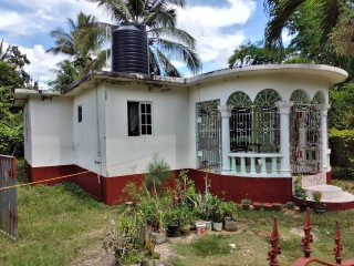 1 bed House For Sale in Linstead, St. Catherine, Jamaica