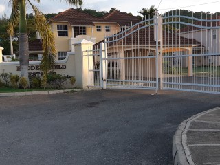 Townhouse For Rent in Huddersfield Estates Townhouses and Apartments Boscobel 15 minutes from Ocho Rios in, St. Ann Jamaica | [6]