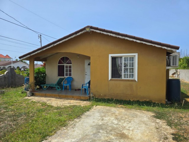 House For Sale in FLORENCE HALL, Trelawny Jamaica | [1]