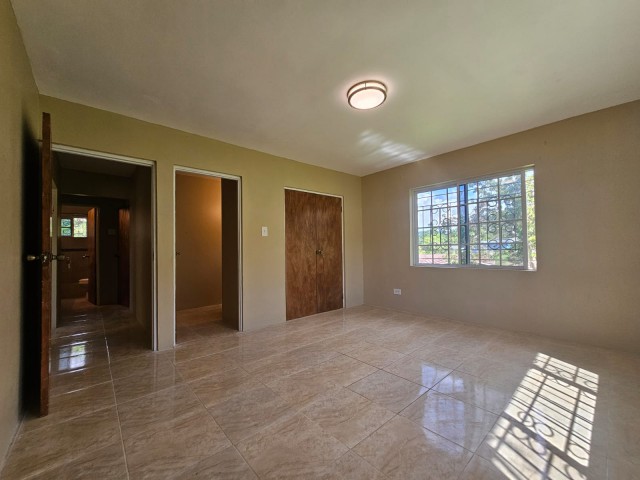 House For Sale in Royal Flat, Manchester Jamaica | [7]