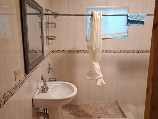 House For Sale in Kellets, Clarendon Jamaica | [9]