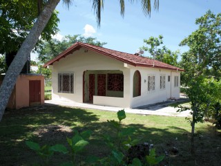 House For Sale in Lacovia, St. Elizabeth Jamaica | [1]