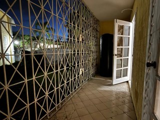Apartment For Sale in KINGSTON 8, Kingston / St. Andrew Jamaica | [6]
