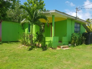 4 bed House For Sale in Jackson Town, Trelawny, Jamaica