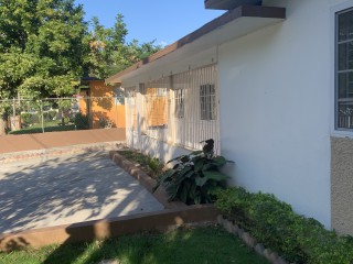 House For Rent in Meadowbrook Mews, Kingston / St. Andrew Jamaica | [4]