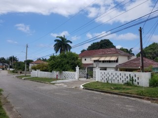 House For Sale in IRONSHORE, St. James Jamaica | [5]