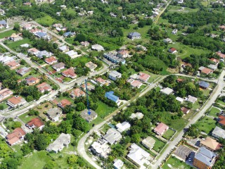 3 bed House For Sale in Santa Cruz, St. Elizabeth, Jamaica