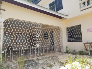 3 bed House For Sale in Mandeville, Manchester, Jamaica